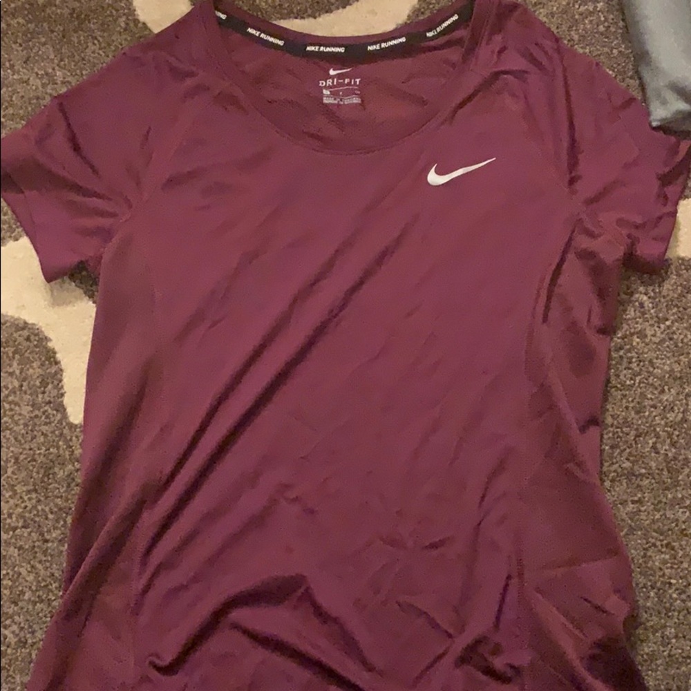 Nike running short sleeve